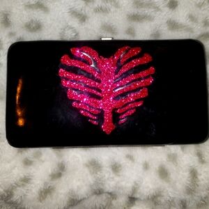 NIP VINTAGE HOT TOPIC PINK GLITTER RIBCAGE HEART PATENT WALLET WRISTLET PVC GOTH